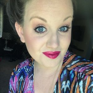 Meet your Posher, Caroline